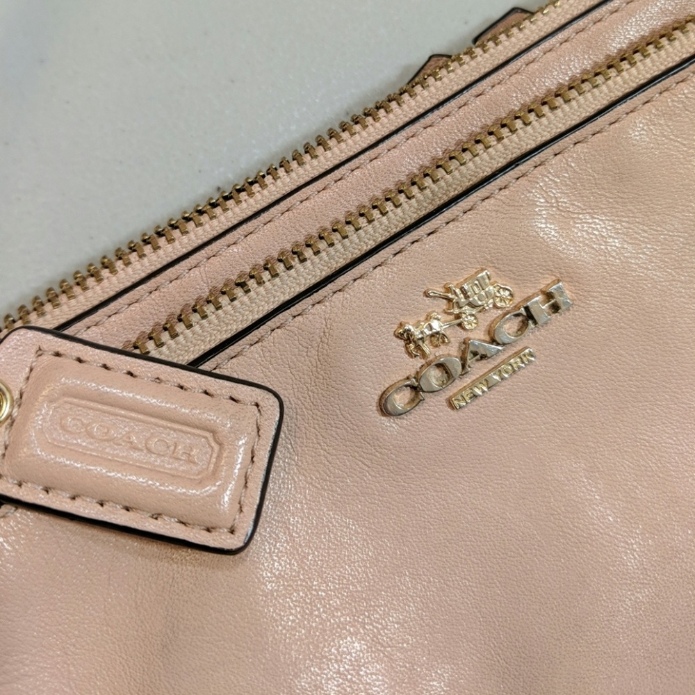 Coach Pink Leather Wristlet Small w/ Two Pockets - Picture 8 of 8